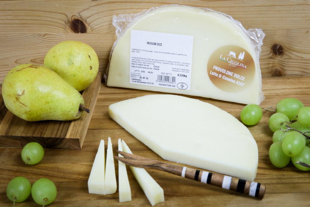 MEZZALUNA DI PROVOLONE DOLCE da 300g Latte B-Caseina A2A2